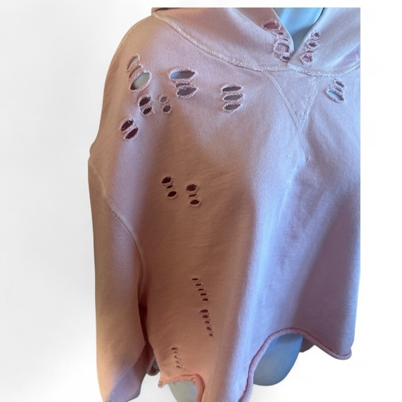 Lily & Lottie Chelsea Deboer Distressed Hoodie Size Medium Light Pink Raw Edges - Picture 4 of 13